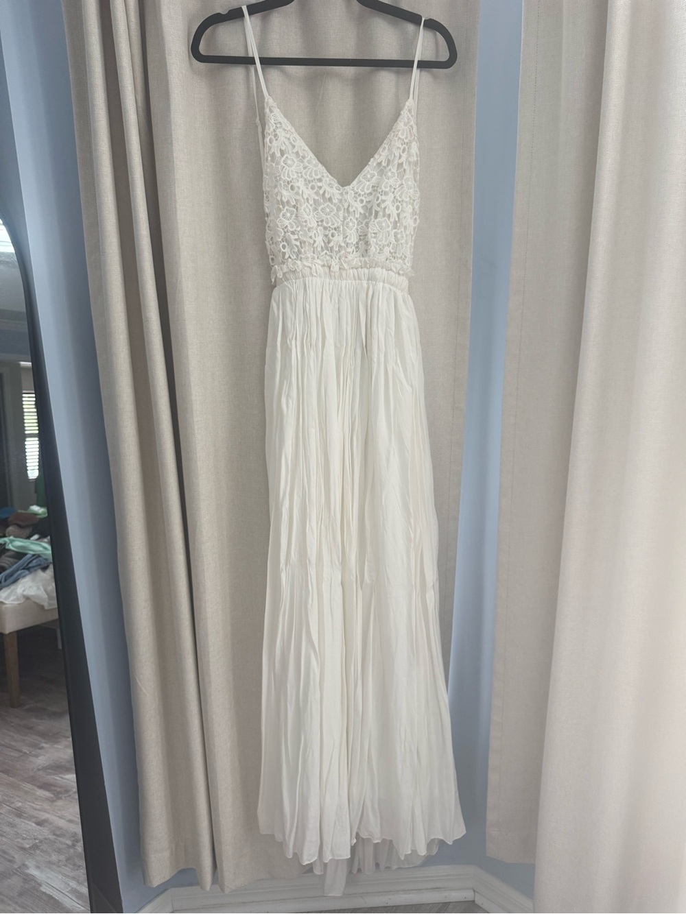 White Lace Bodice Maxi Dress with Spaghetti Straps